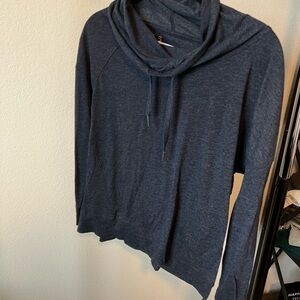 𝅺worshop Republic Women’s Navy Blue Sweater Size Small‎